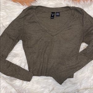 Long sleeve crop top